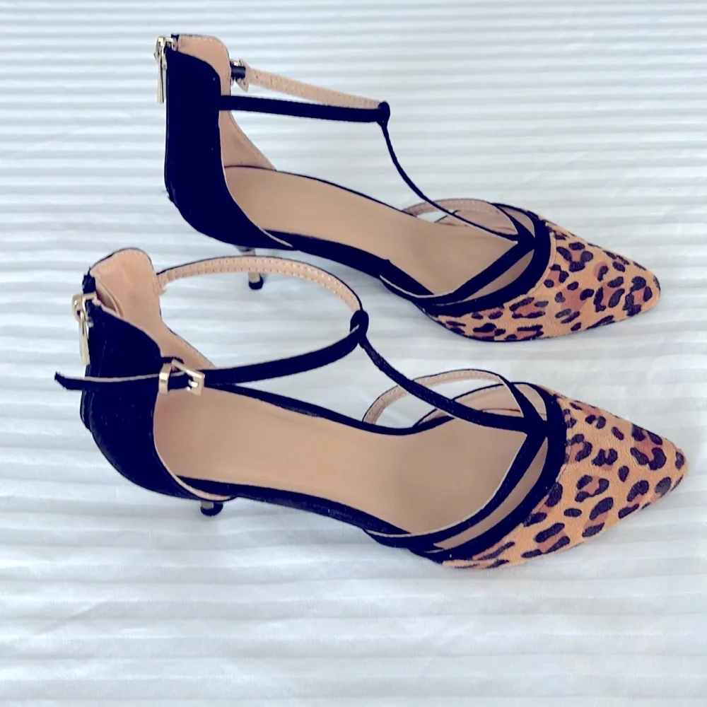 Avon t strap kitten heels - Picture 2 of 7